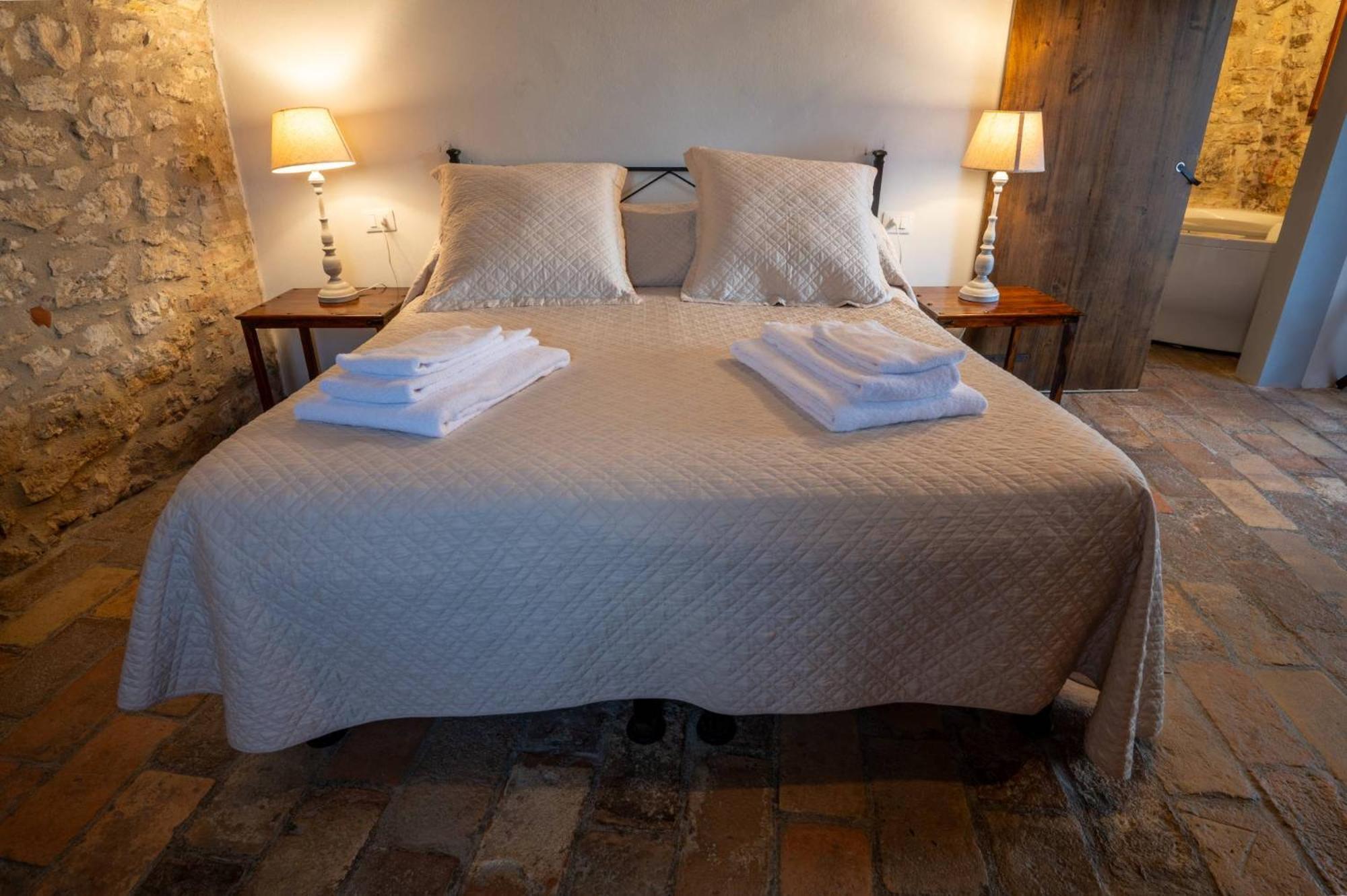 Bed and Breakfast Castello Valenzino Antognola Exterior foto